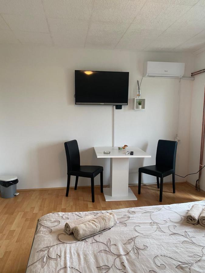 Apartmani Petra Novi Sad Eksteriør bilde